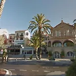 2 Pieces Avec Terrasse Et Parking Au Lavandou - Fr-1-251-894 Lägenhet