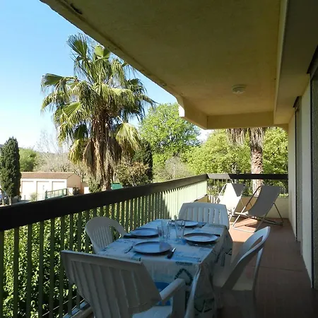 Apartment 2 Pieces Avec Terrasse Et Parking Au Lavandou - Fr-1-251-894 Le Lavandou