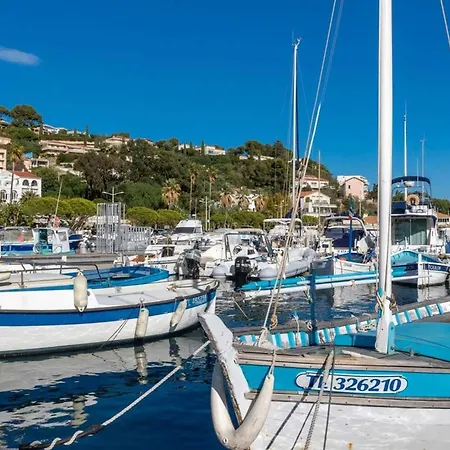 2 Pieces Avec Terrasse Et Parking Au Lavandou - Fr-1-251-894 Le Lavandou