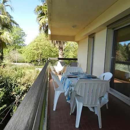 2 Pieces Avec Terrasse Et Parking Au Lavandou - Fr-1-251-894 * לה לבאנדו